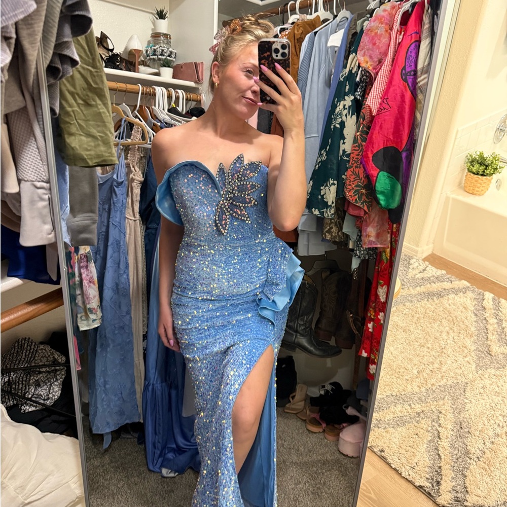 Elegant Strapless Blue Sequin Dress - Picture 8 of 14
